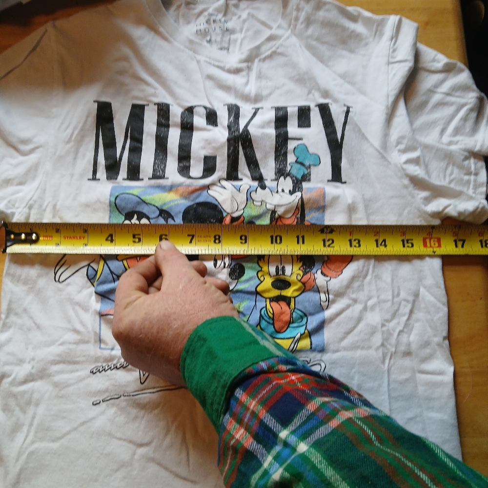 Disney Mickey Mouse and friends tee shirt - Picture 5 of 8